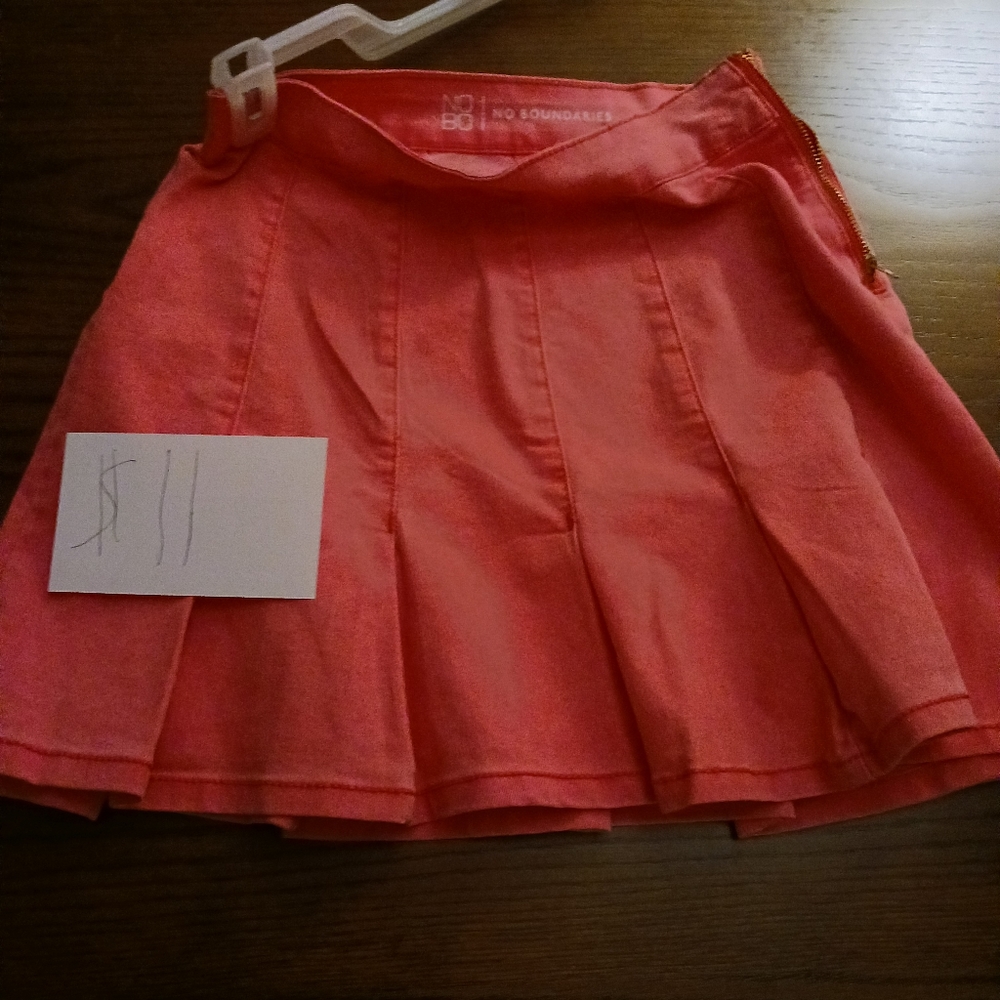 A teen girl skirt!!